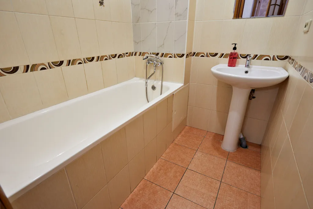 2-комнатная с раздельными спальнями в самом центре