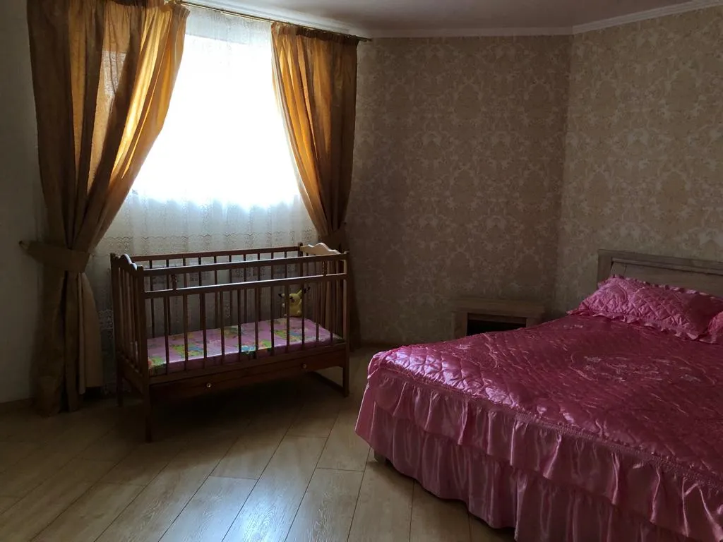 Уютная квартира рядом с санаторием Виктория и минеральным бюветом