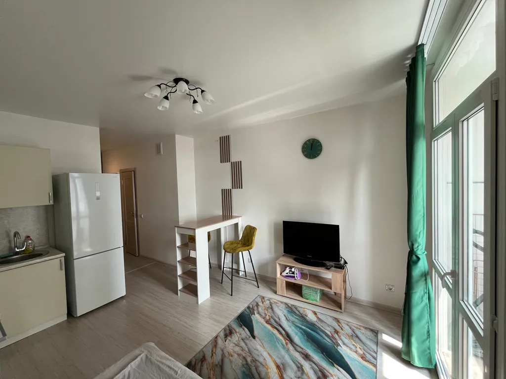 Уютная, новая квартира-студия в экологическом районе