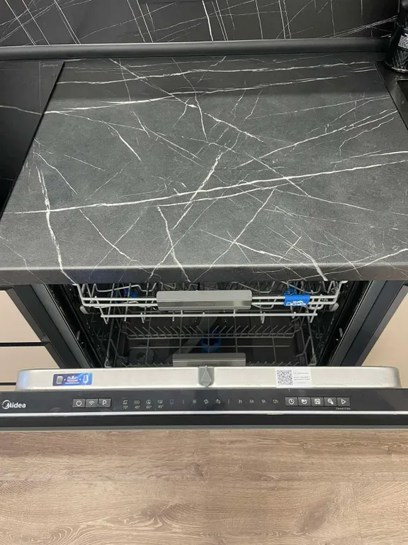 Новая евротрешка в Минск Мире