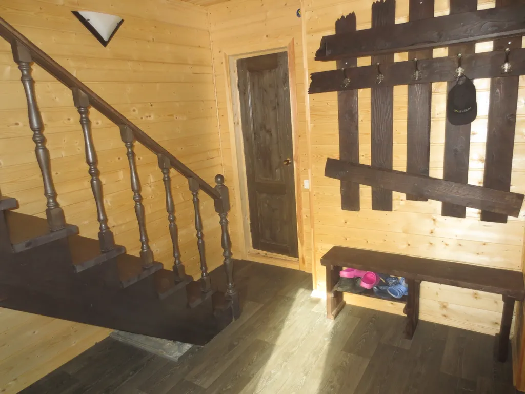 Коттедж Хонга ранда у озера с пляжем