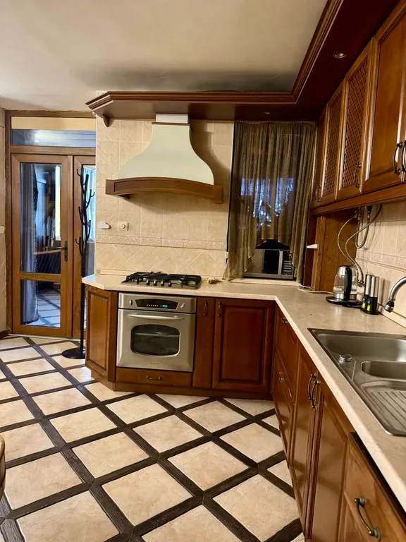 Двухуровневая квартира в центре города