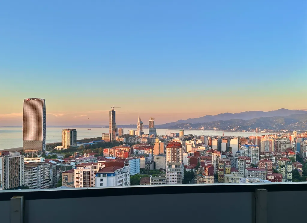 Уютная квартира возле моря с шикарным видом — аренда посуточно в Батуми