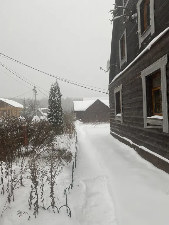 Уютный дом с баней и подворьем