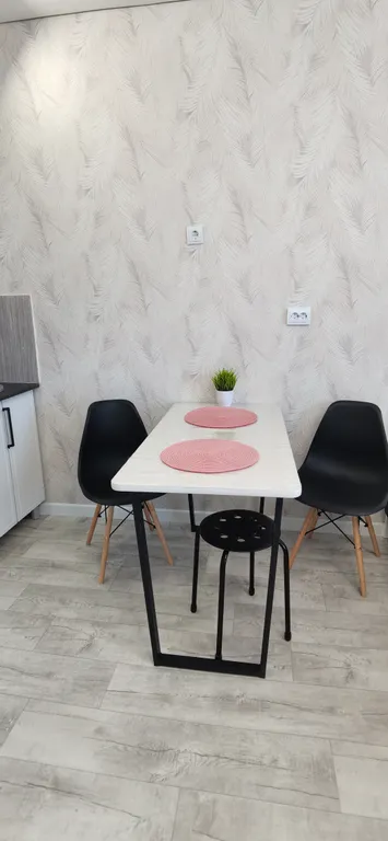 Квартира с обзорным видом и собственным сквером