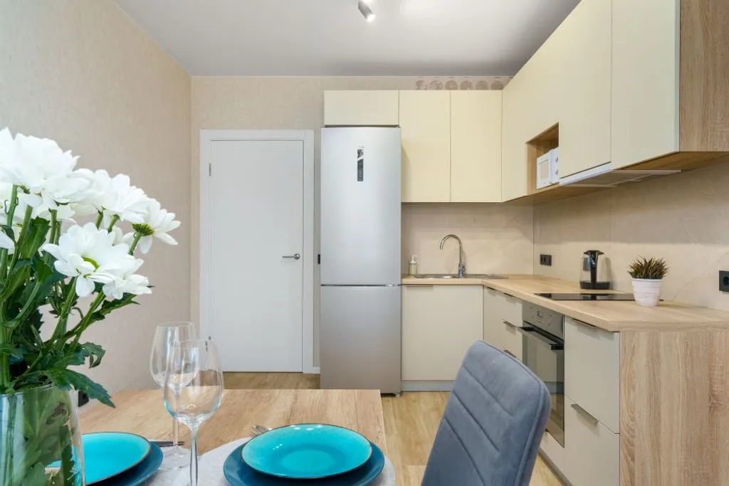 Good Night на Гумилёва 4