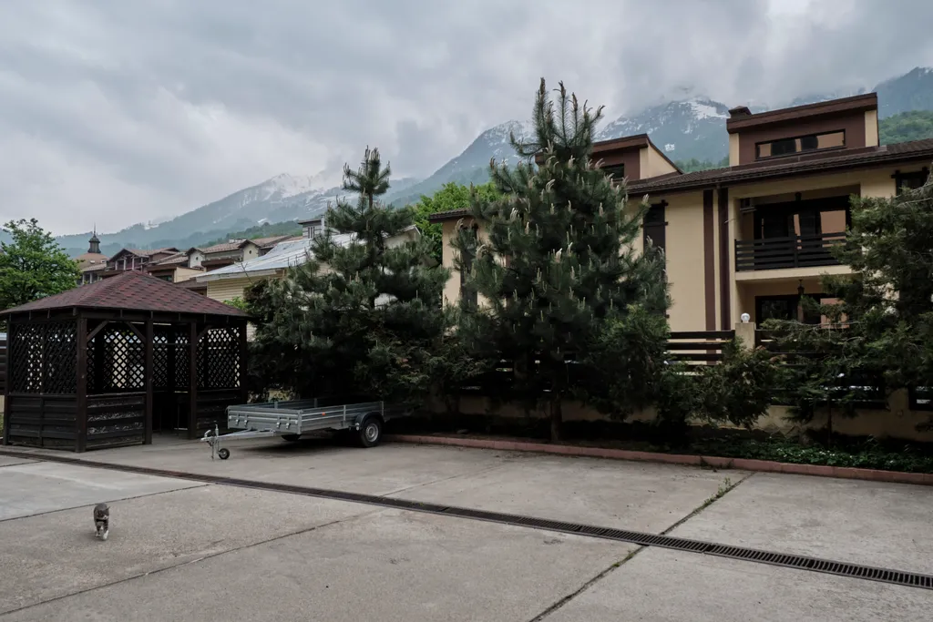 Апартаменты с террасой на березовой