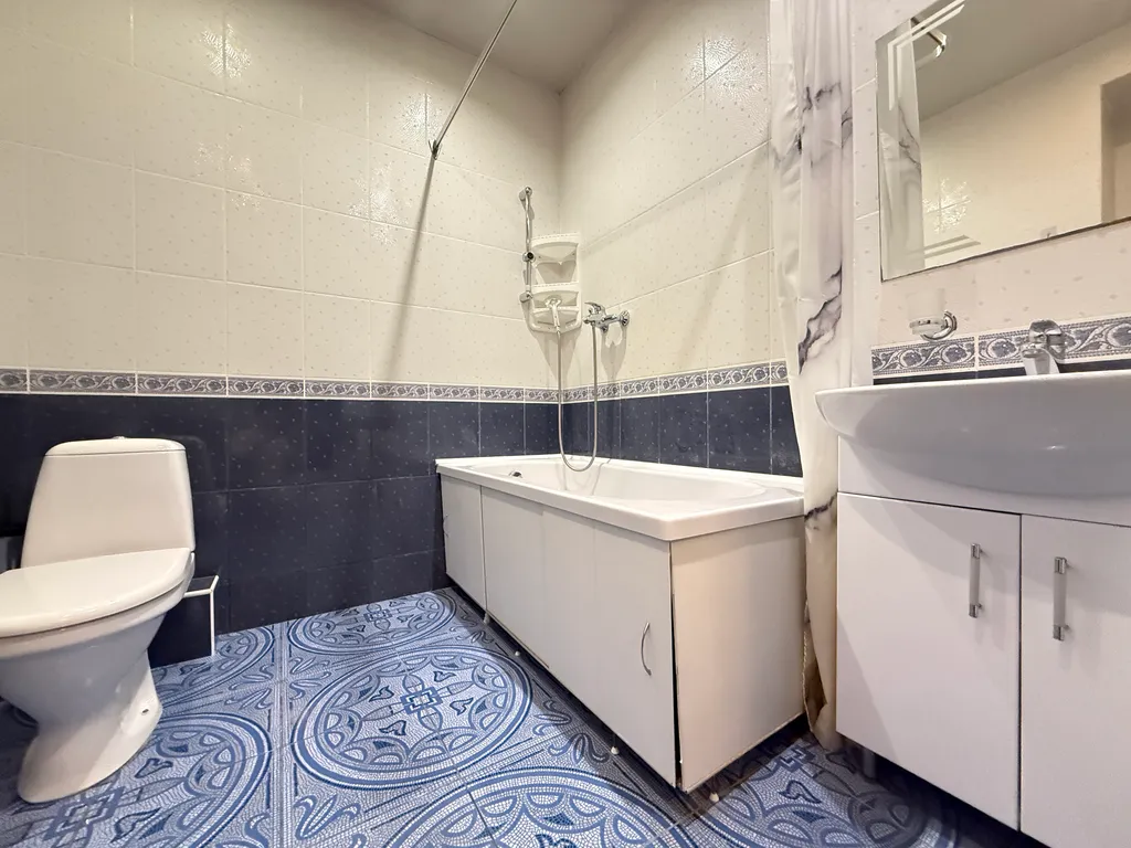 Рядом с пляжем Парк Победы