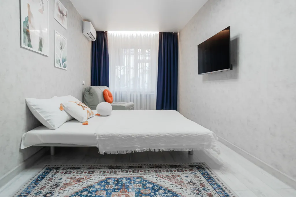 Просторная 2-комнатная квартира с дизайнерским ремонтом