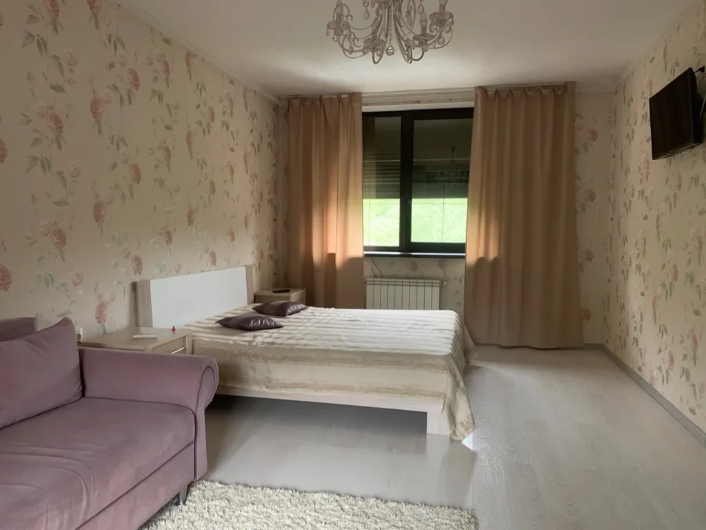 Уютный дом в городе