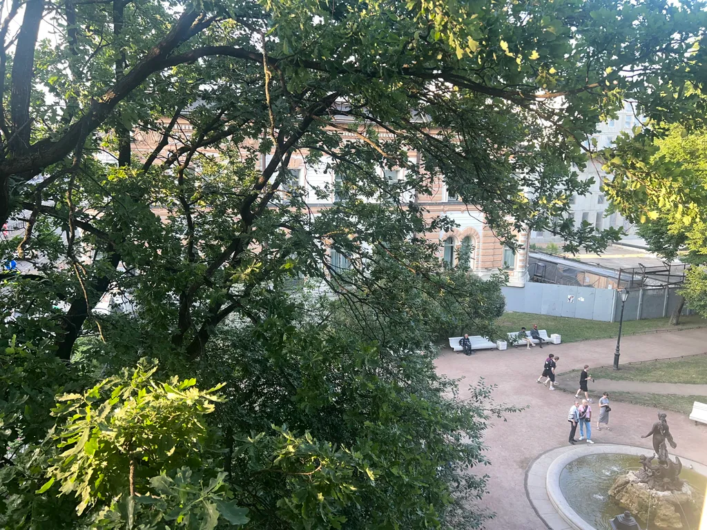 Квартира Квартира у Невского с окнами в сад — Санкт-Петербург