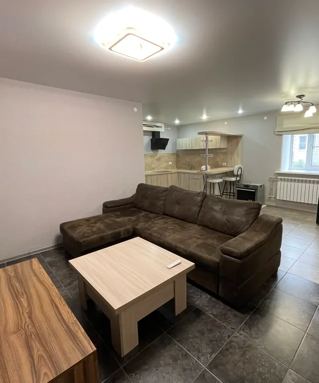 Евро-двухкомнатная с отдельным входом