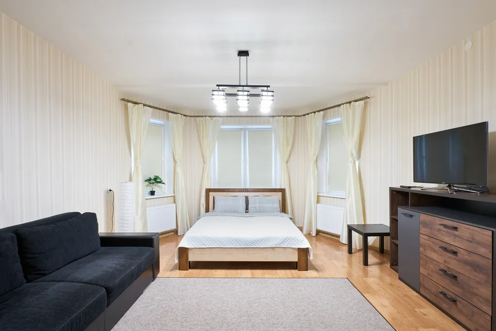 Просторная квартира (метро 5 минут пешком)