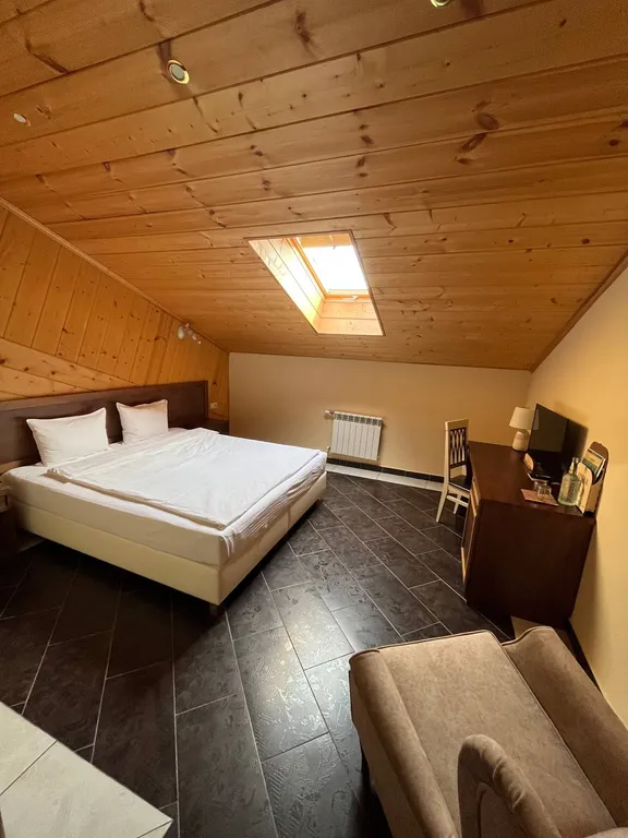 Стандартный двухместный номер с дополнительной кроватью