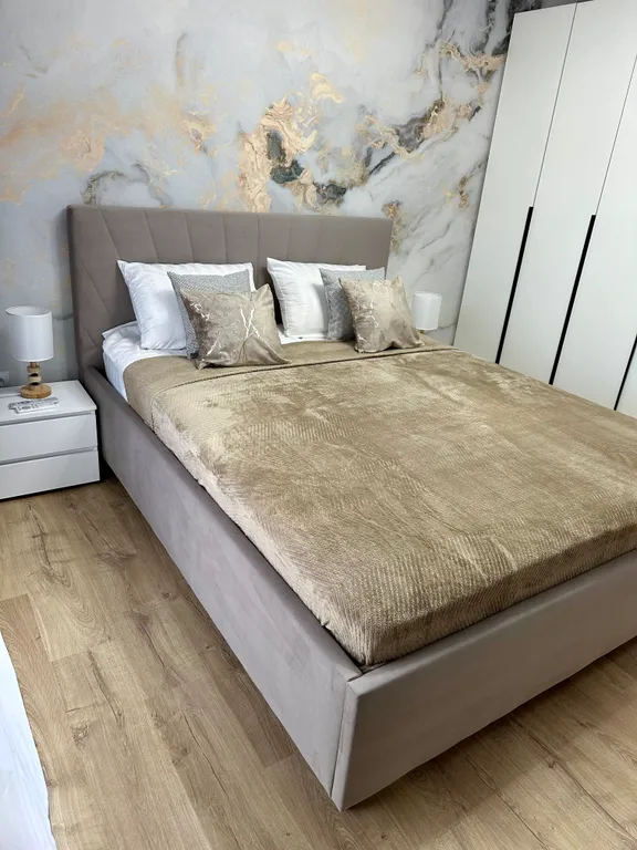 Квартира у озера