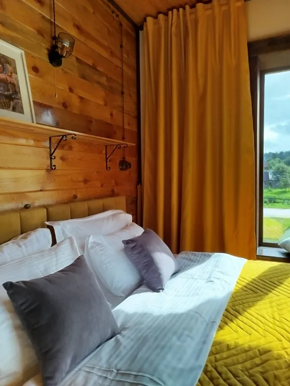 Гостевой дом у озера и скалы Кит