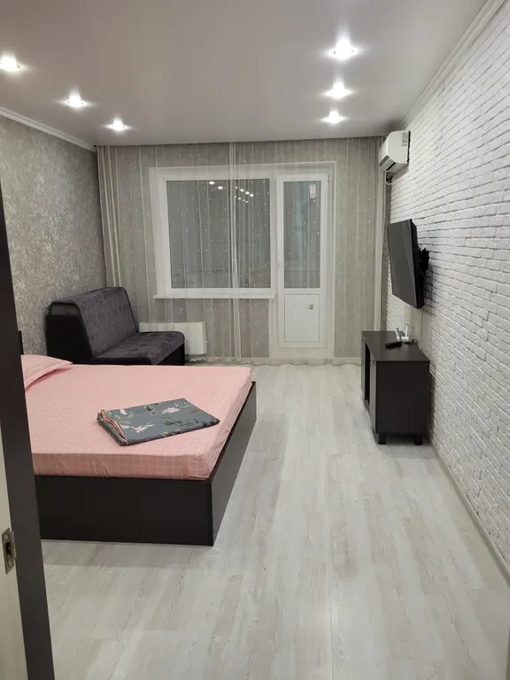 Уютная квартира рядом с аллеей Героев