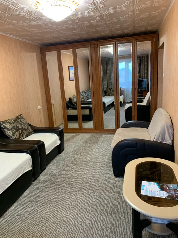 Уютная квартира с отличной локацией — аренда посуточно в Братск