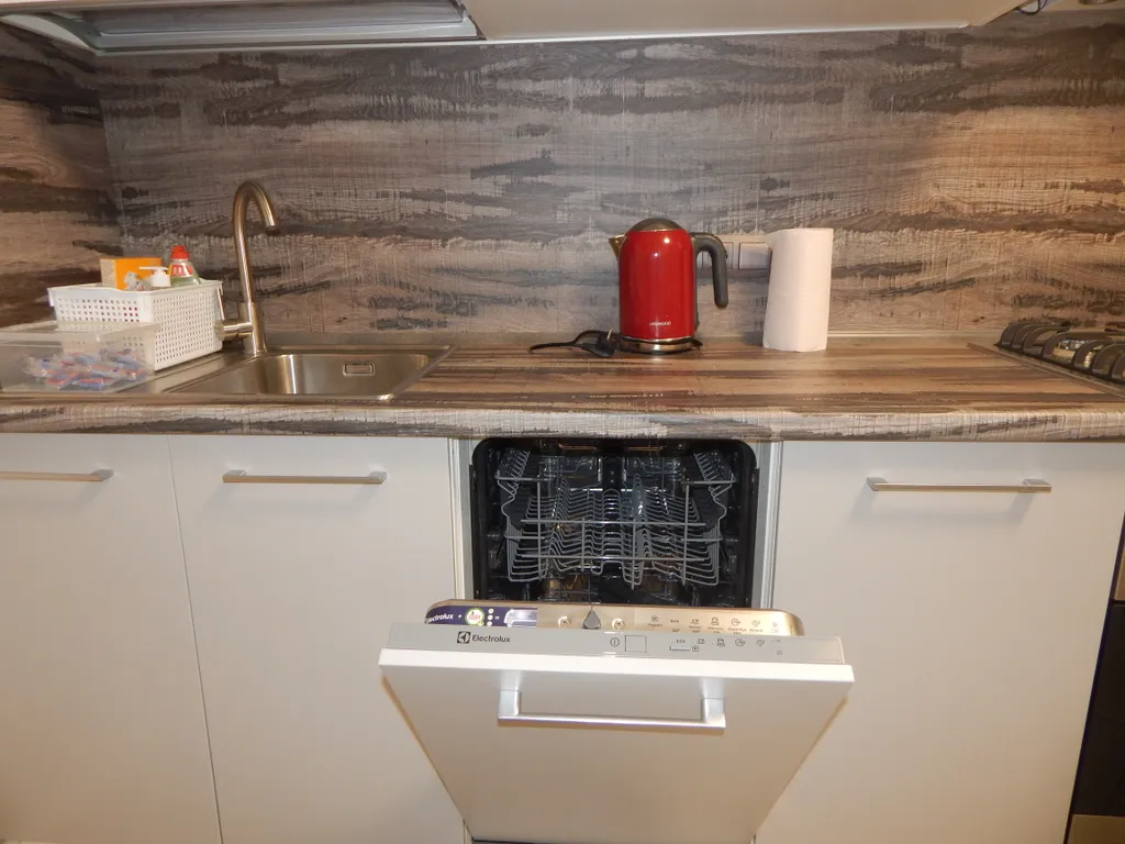 Квартира Стильная двухкомнатная квартира у пляжа — Севастополь