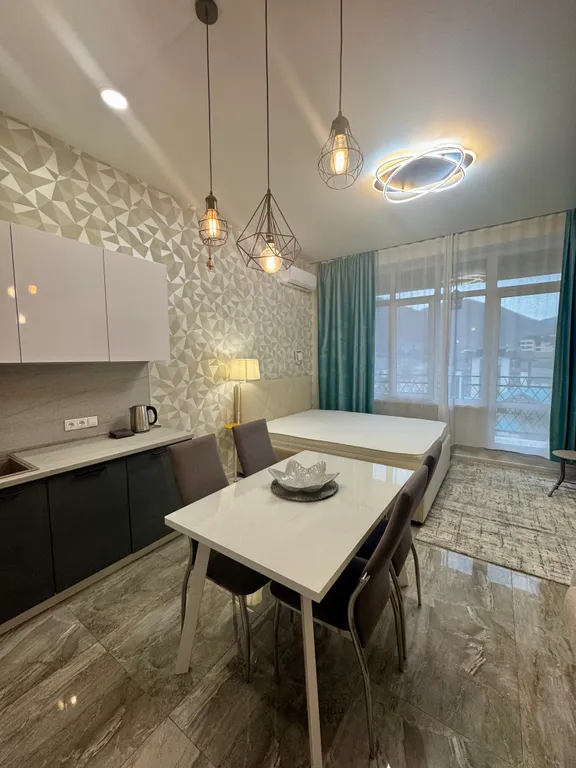 Просторная студия напротив Горки города