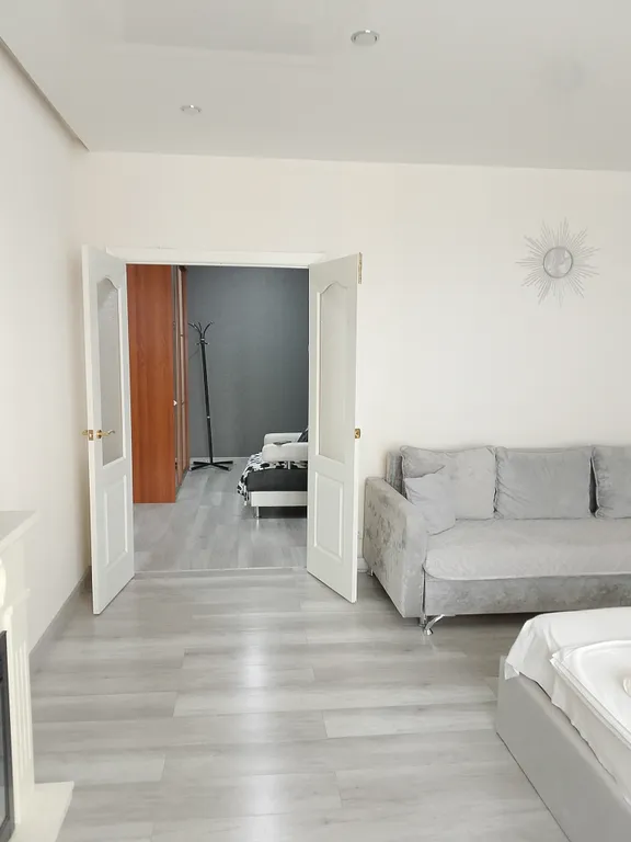 Квартира Уютная идеально чистая не прокуренная квартира напротив ТРЦ Планет — Красноярск