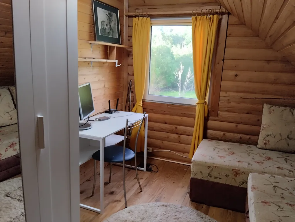 Коттедж Дом среди трех озёр — Луга