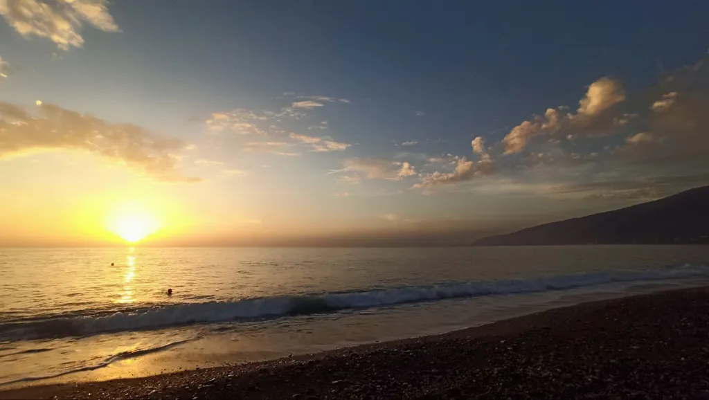 2-комнатный апартамент с кухней, ванной и всеми удобствами