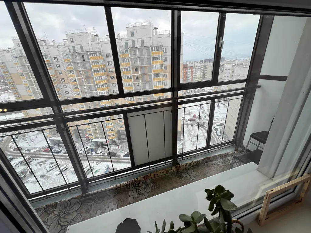 Уютная студия в Северном с кроватью и диваном