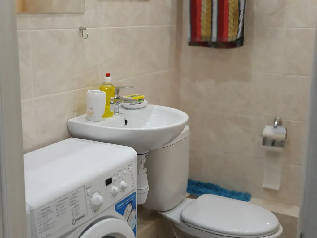 Комфортная и тёплая студия . Свободна сейчас.