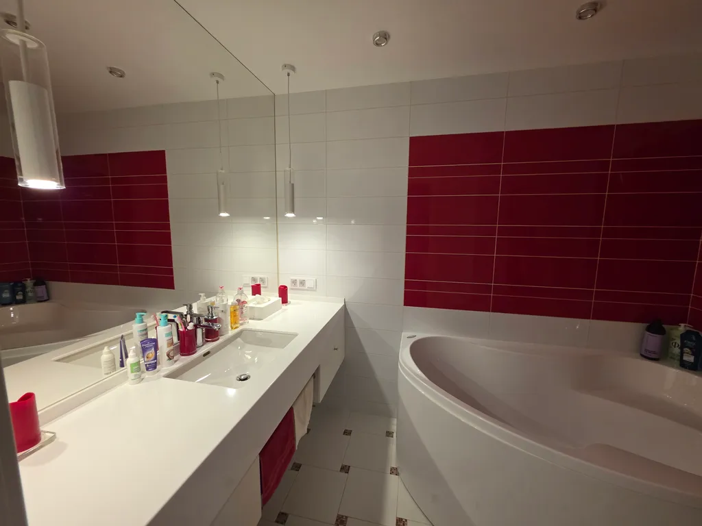 Комфортная квартира с дизайнерским ремонтом в новом ЖК Цветы