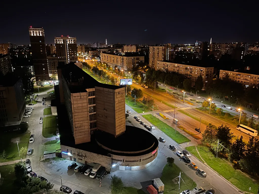 Видовая просторная евро двушка прямо у метро
