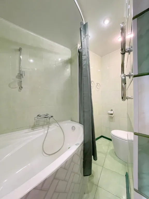 Квартира Просторные апартаменты с двумя спальнями и панорамным видом на город — Екатеринбург