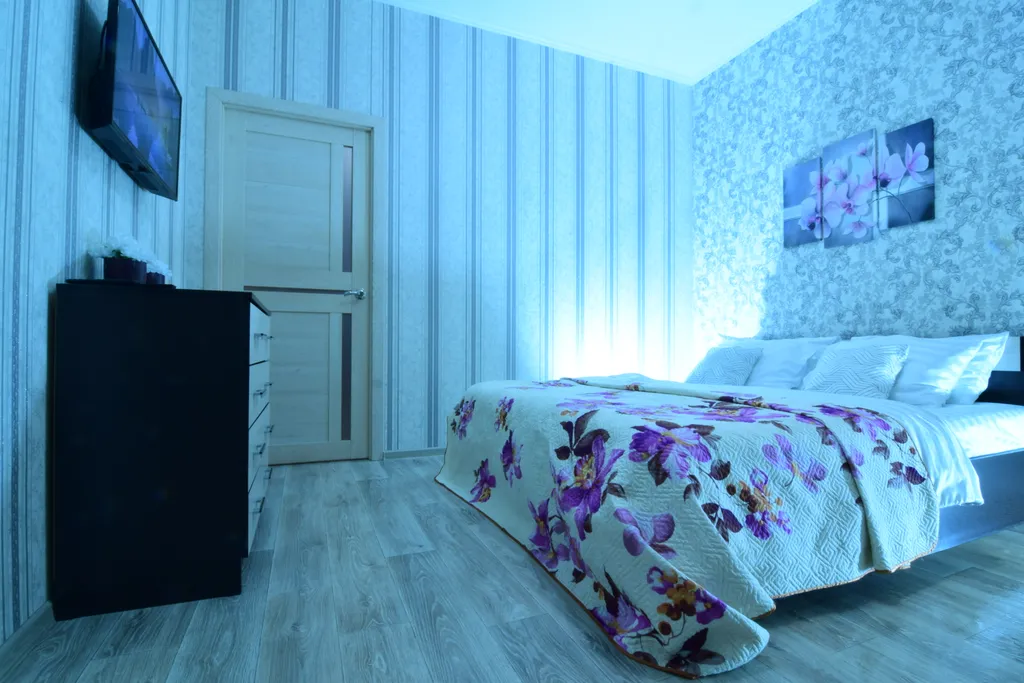 Уютная квартира рядом с ТЦ Аура и вокзалом, Аэропорт