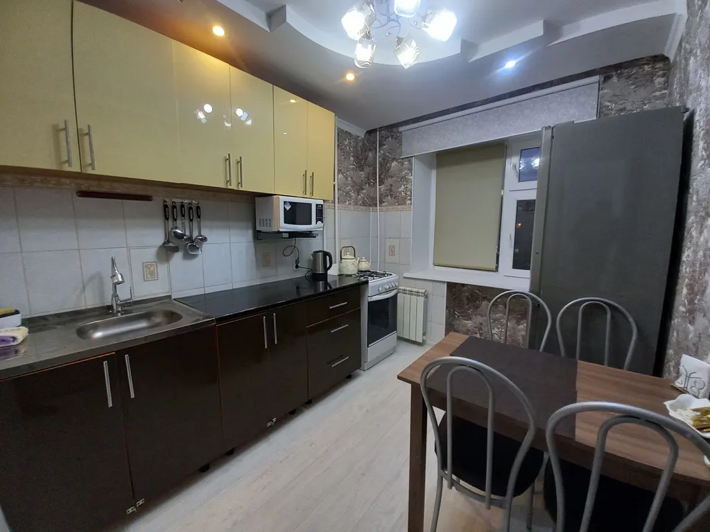 Яркая Звезда на Космосе