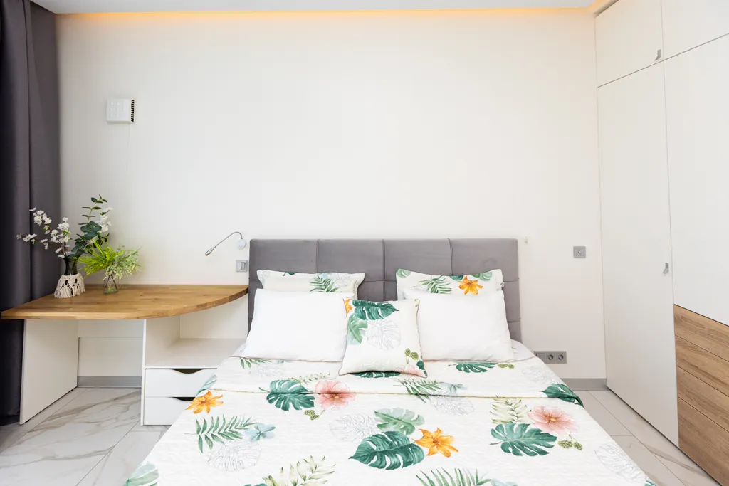 Просторная квартира с живым камином и видом на горы