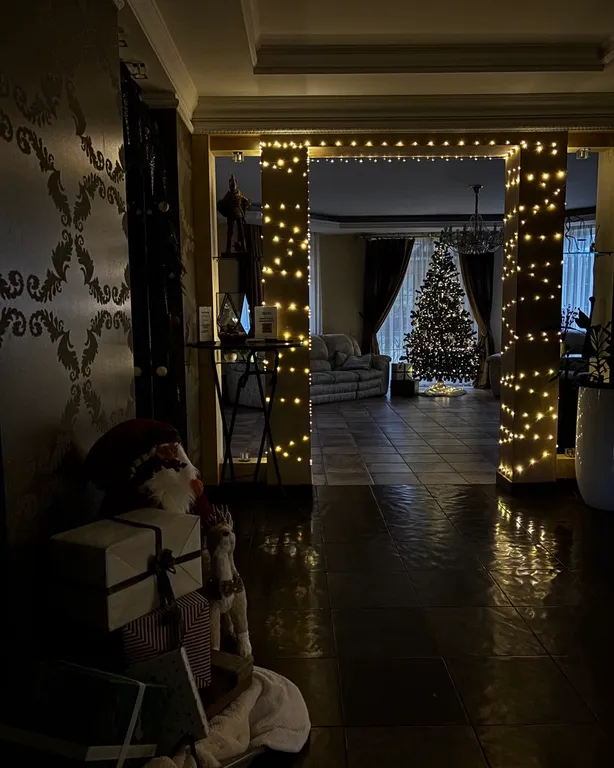 Элитный коттедж с бассейном — аренда посуточно в Сельцо