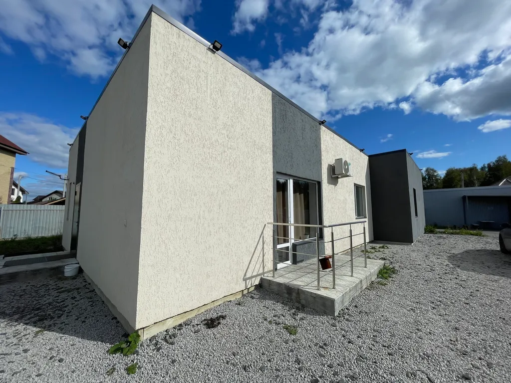 Дом в коттеджном посёлке Усадьба Юг в черте города