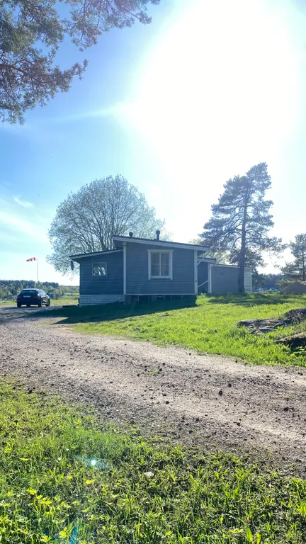 Дом с видом на озеро без соседей