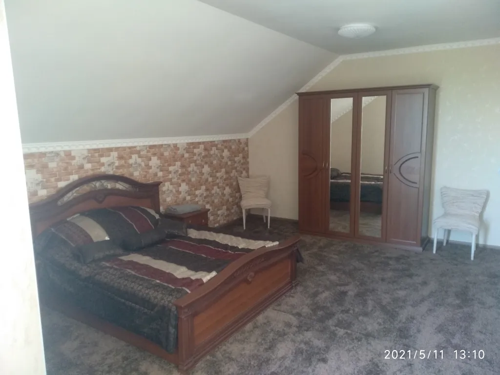 Уютный дом с бассейном