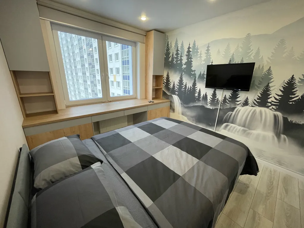 Уютная З комнатная квартира на 19 этаже