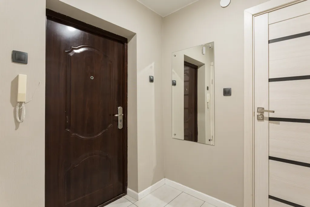 1-к у ТЦ ЛУЧ и ТЦ Форум