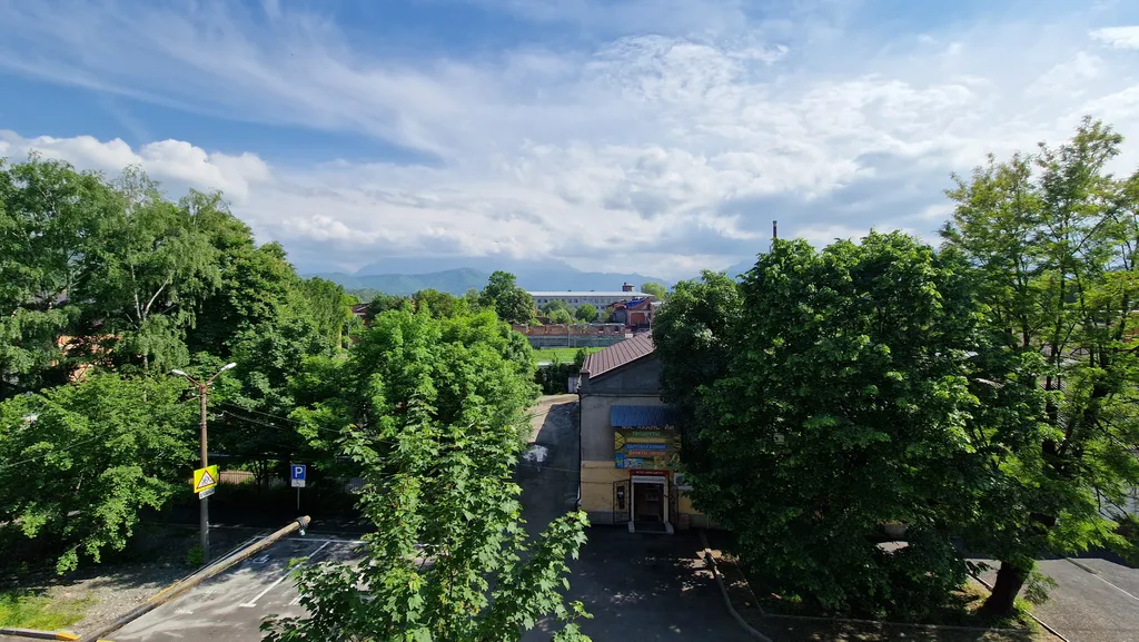 С видом на горы