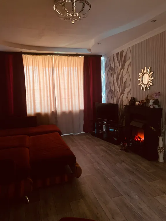 Квартира на горнолыжном курорте с видом на гору и камином