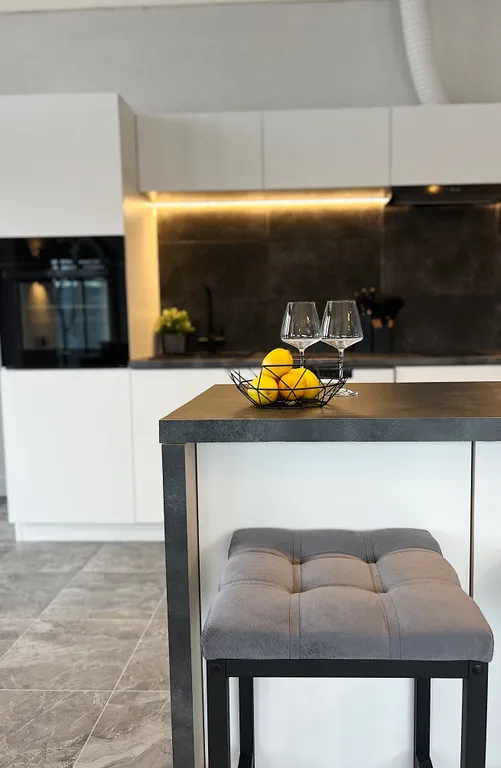 Стильный новый и просторный дом у горнолыжного курорта