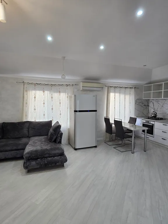 Трёхкомнатная квартира со всеми удобствами