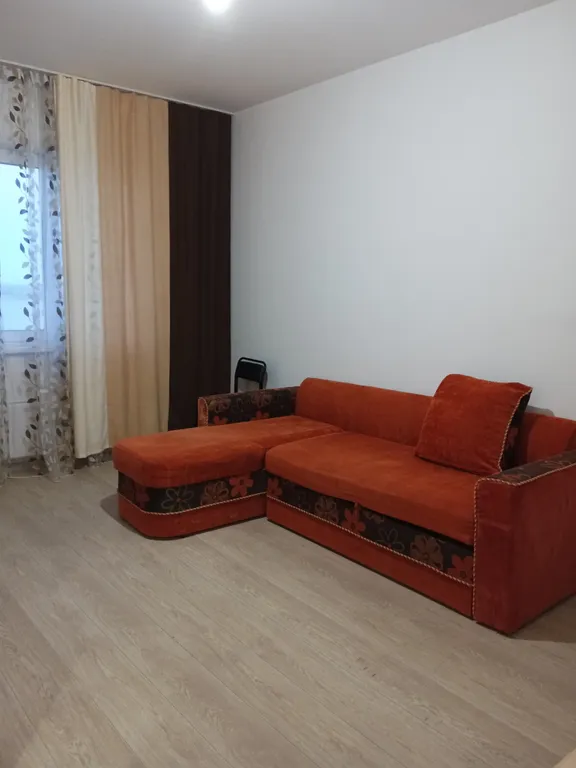 Квартира 25 микрорайон — аренда посуточно в Сургут