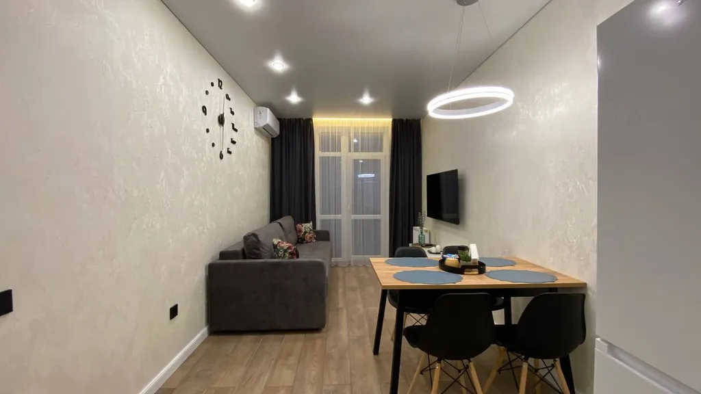 Квартира в спальном районе, 5 минут езды до центра