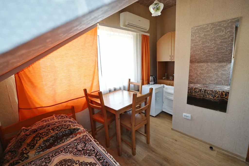 Квартира Трехместный номер без балкона с видом на горы — Лазаревское