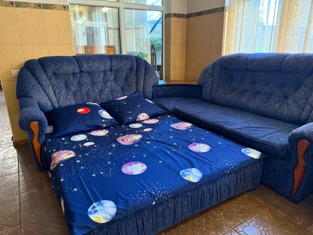 Дом с баней и бассейном