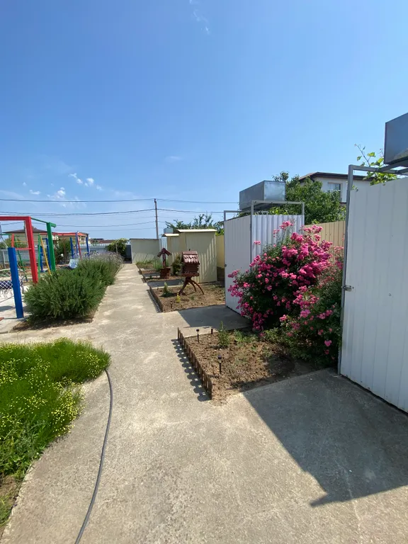 Коттедж Уютный жилой дом на берегу Азовского моря — Кучугуры